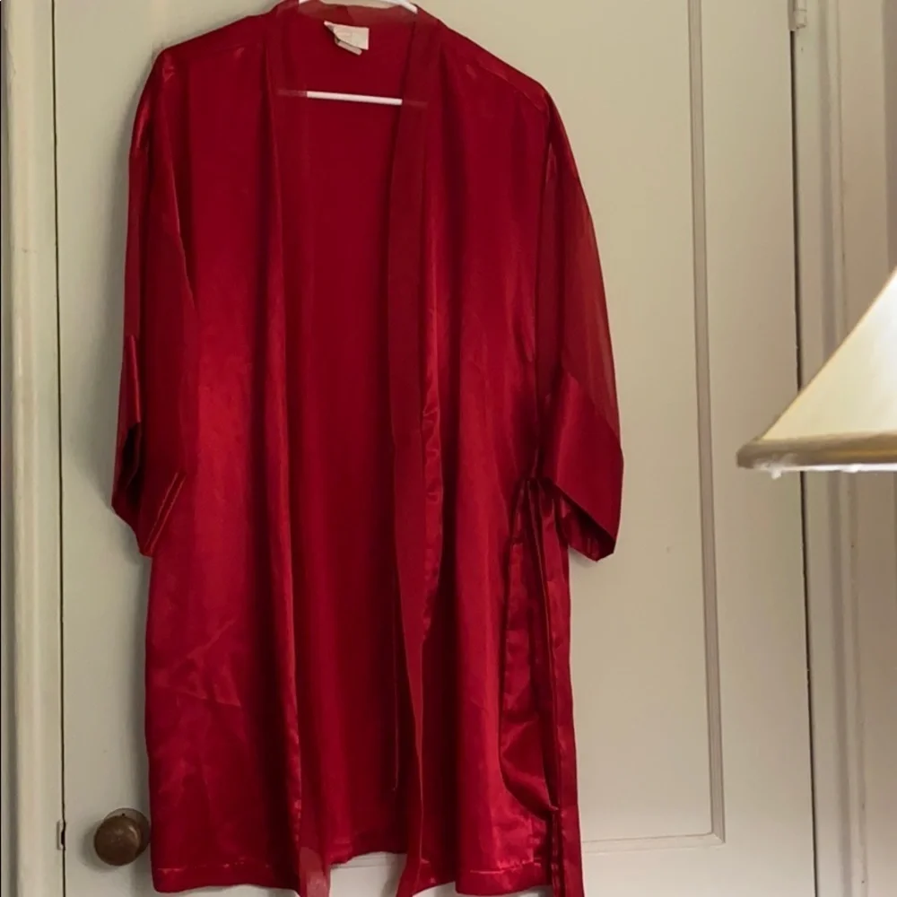 Bali Studio red wrap robe/ sleepwear size: M